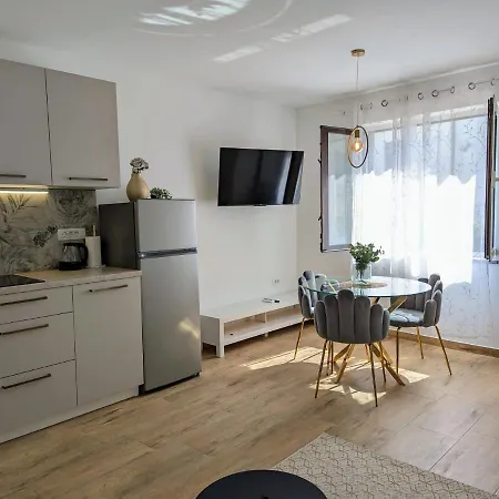 Apartament Kricin Sea *